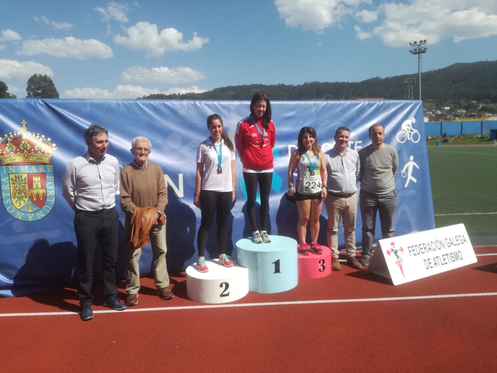 González e Hurtado acadan o autonómico dos 10.000 m.