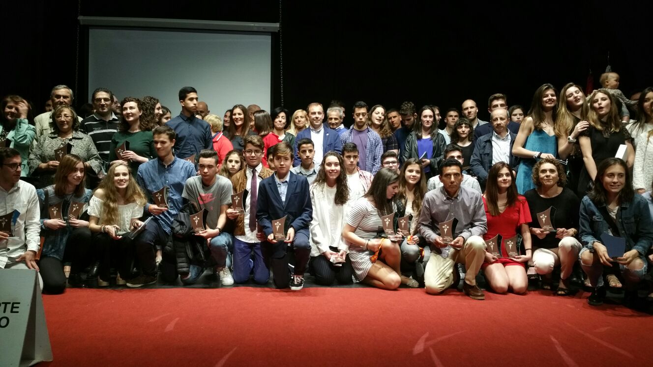 Relación de nominados/as e premiados/as na Gala do Atletismo Galego