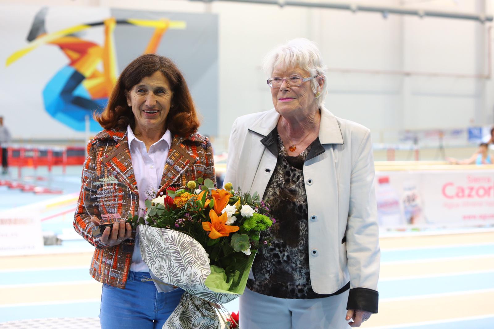 Chus Sanguos distinguida co Trofeo Marina Hoernecke-Gil