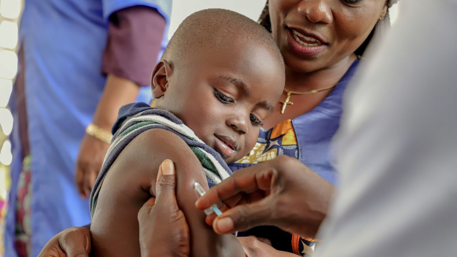 Metros por vacinas na campaña de UNICEF de #PequeñasSoluciones
