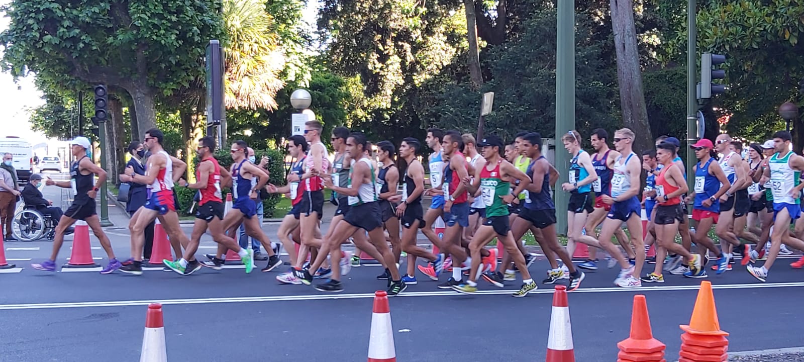 A mellor marcha mundial pasou polos Cantones