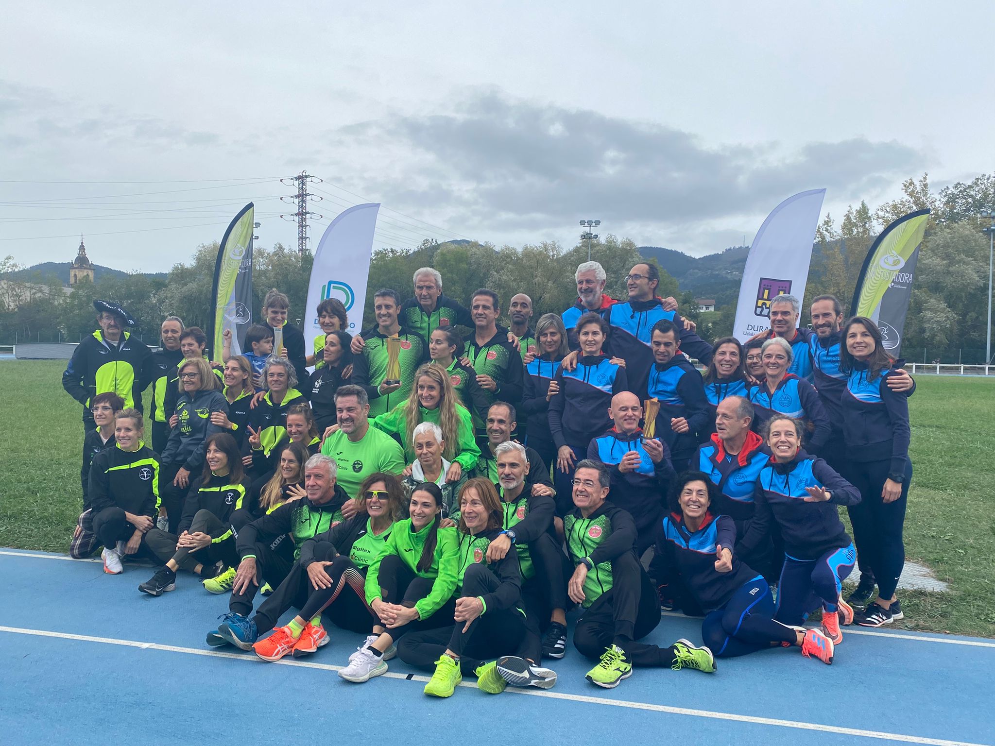 O Club Atletismo Sada logra un bronce no nacional mixto máster