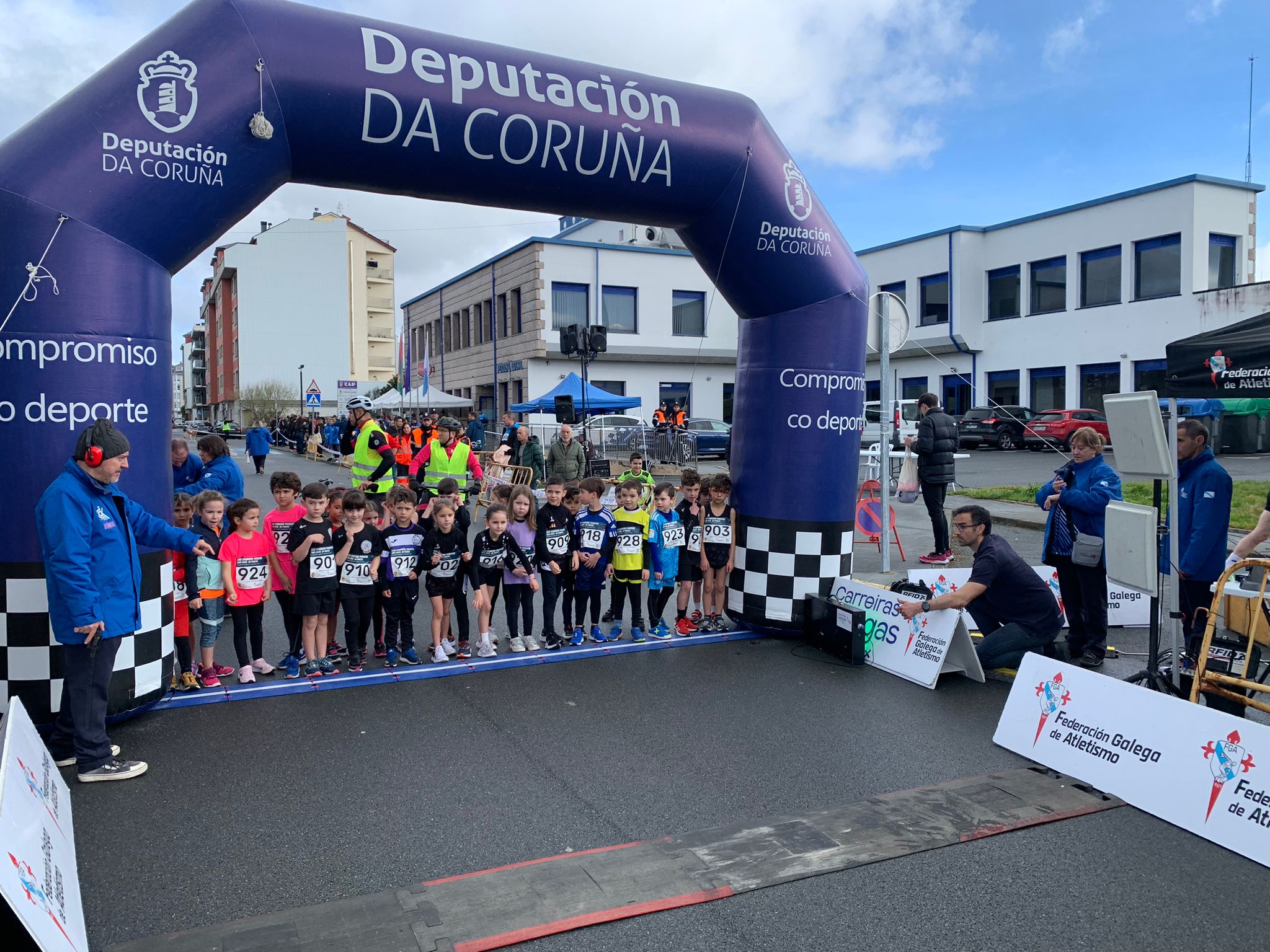 Eva Piñel e Jorge Puig domiñan o autonómico dos 5K
