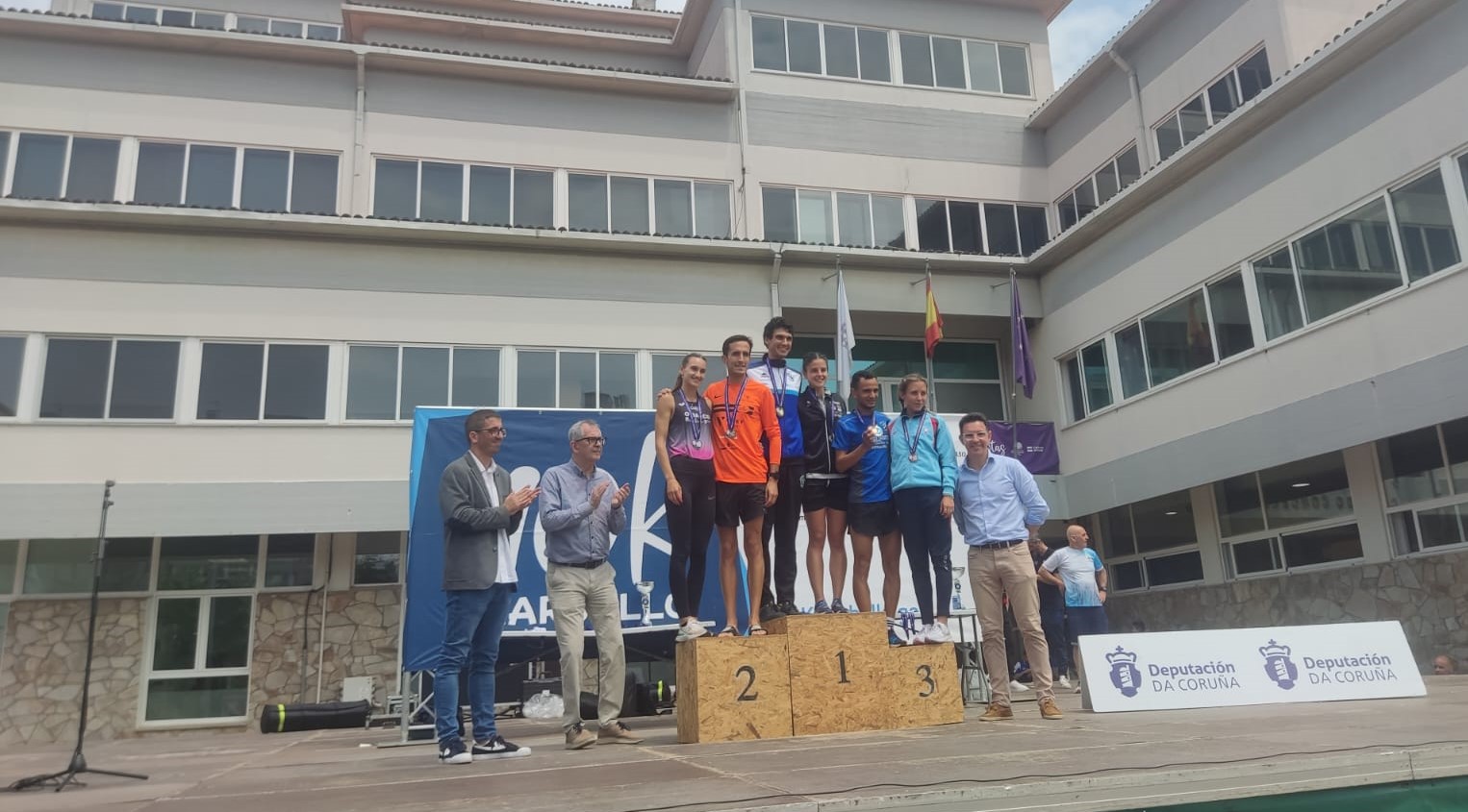 Laura Santos e Carlos Porto domiñan o galego dos 10K.