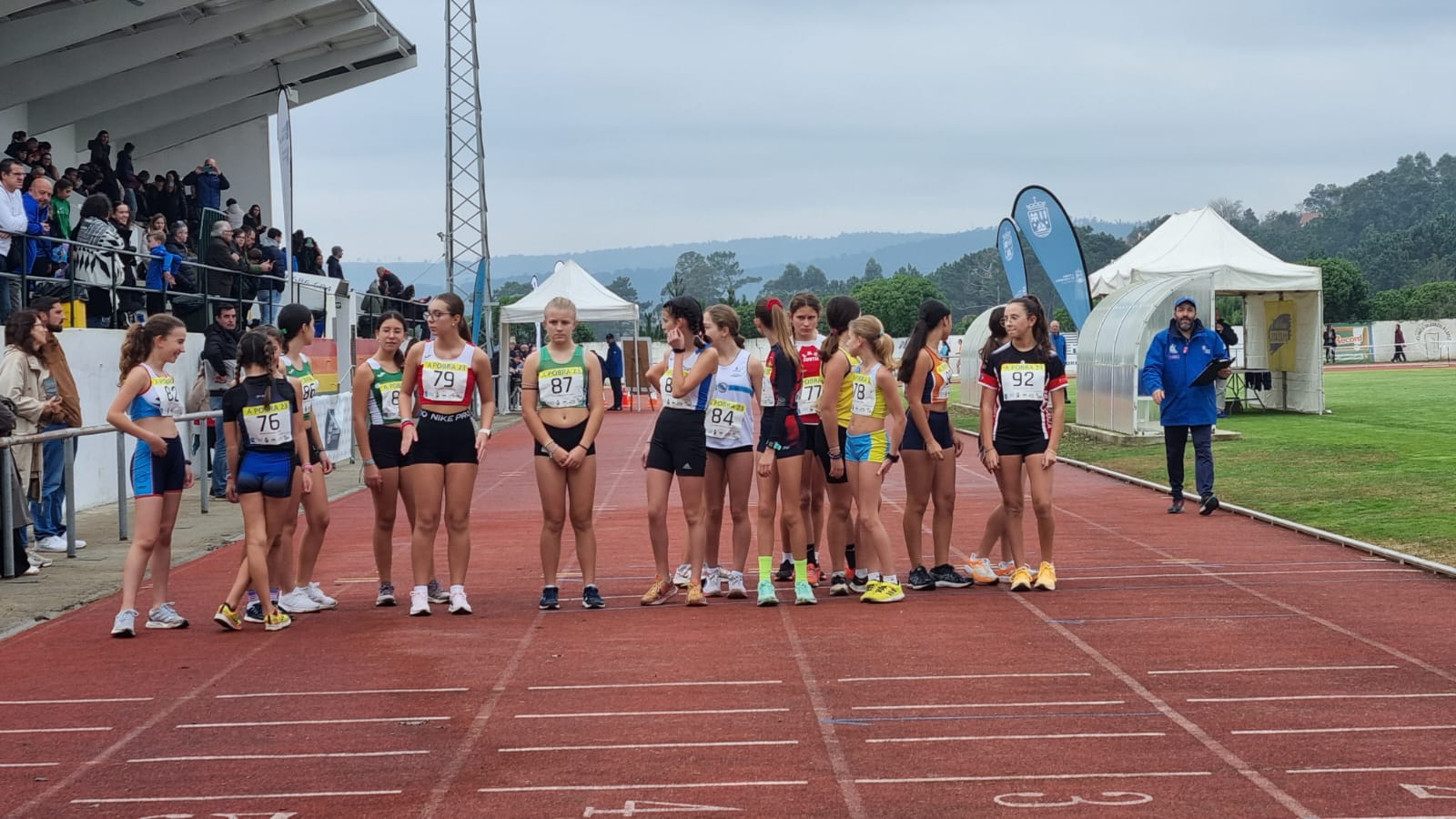 Meilán e Morales domiñan o certame galego invernal de marcha en pista