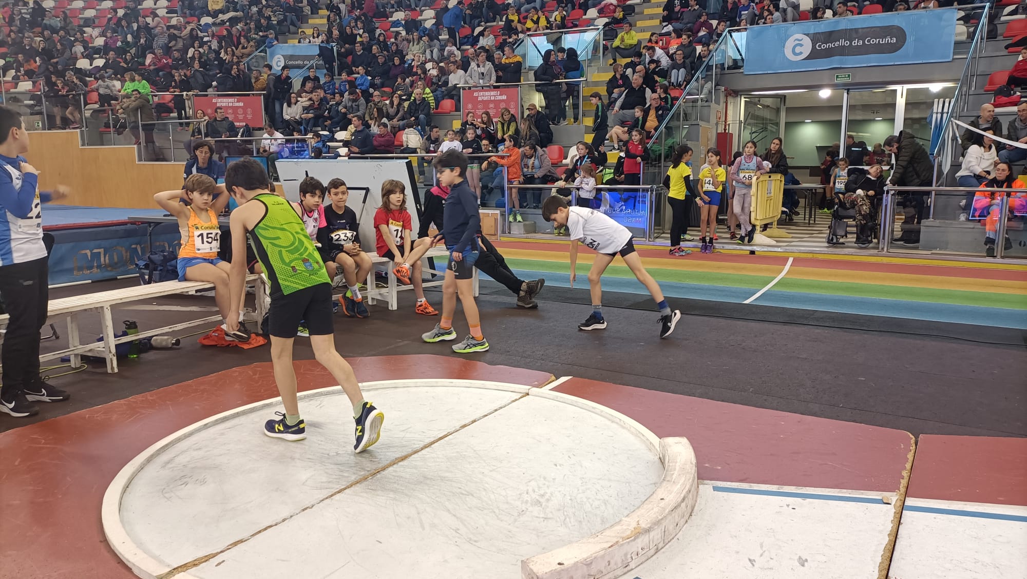 Gran festa indoor do atletismo base galego