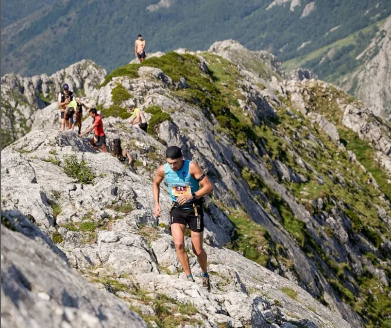 Trece atletas ao campionato de España de carreiras de montaña e subida vertical