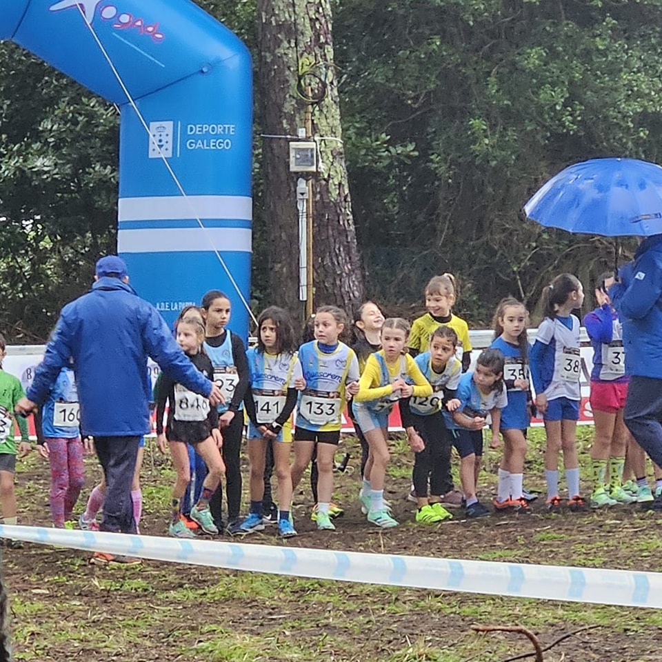 A choiva non impediu un gran campionato de cros en A Pobra